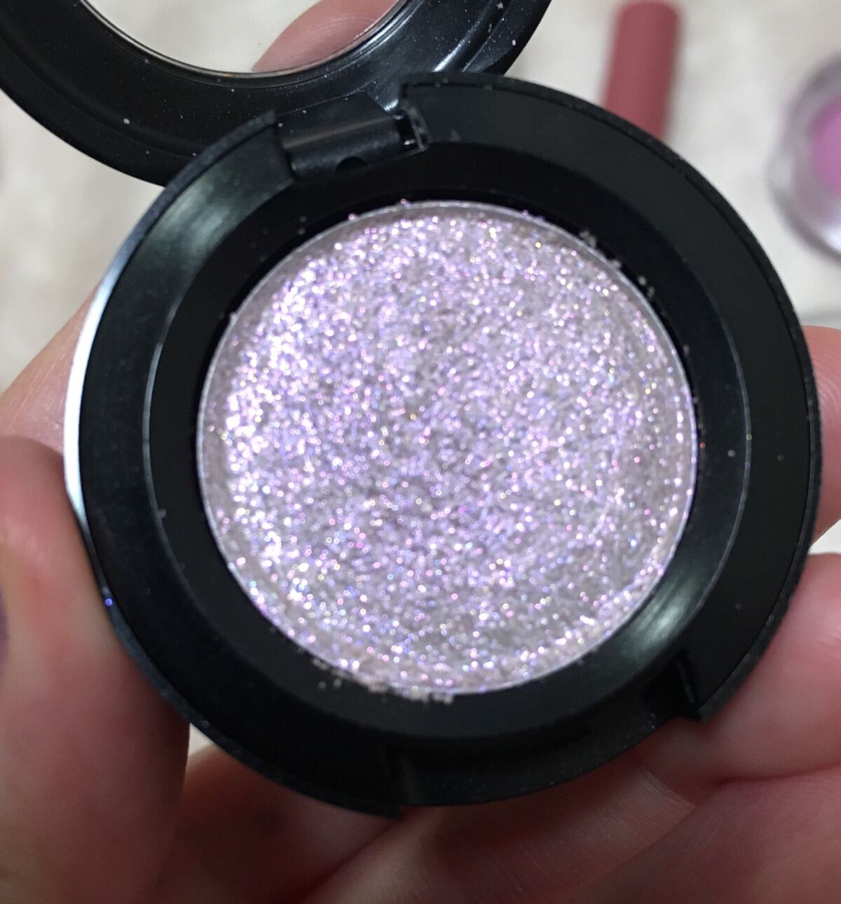 リッド ポップ 10 グレープ ポップ/CLINIQUE/単色アイシャドウを使ったクチコミ（3枚目）