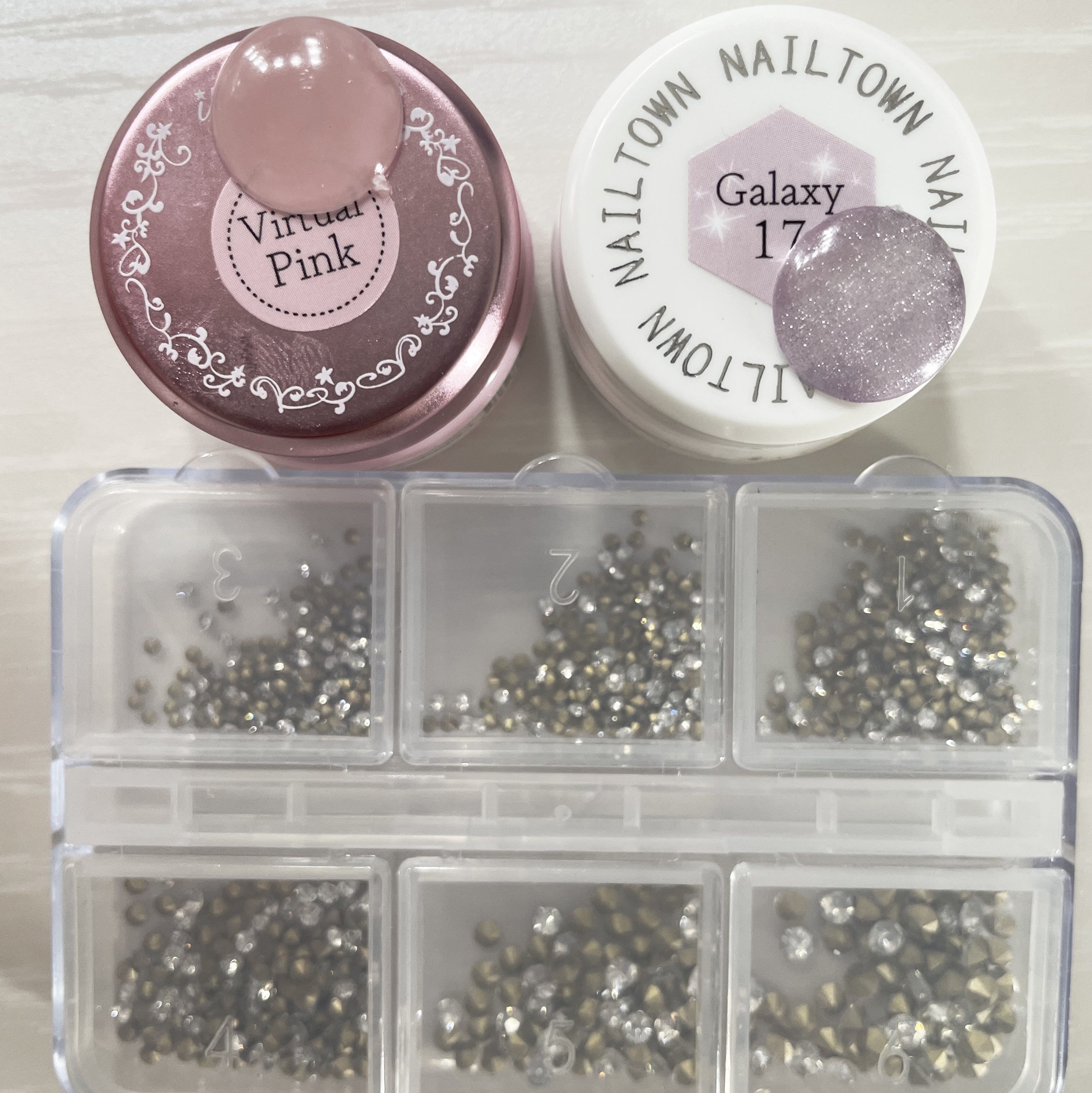 バーチャルカラージェル/NAILTOWN/ジェルネイルを使ったクチコミ（3枚目）