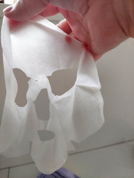 puni on LIPS 「RISMデイリーケアマスクプレシャス9月1日発売のケアマスク😄..」(4枚目)