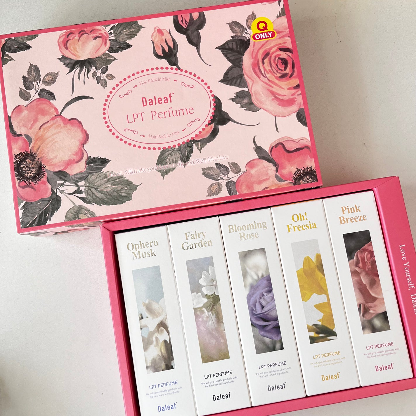 パフュームヘアパックインミスト Pink Breeze/Daleaf/アウトバストリートメントを使ったクチコミ(1枚目)