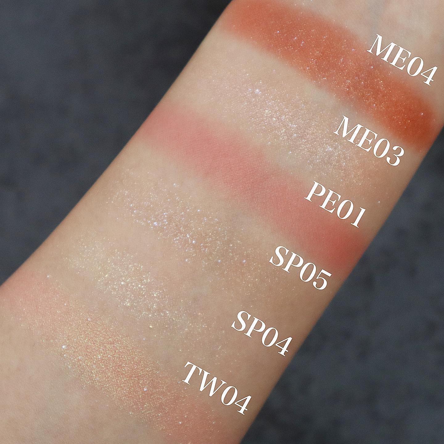 マルチカラーバリエーション トゥインクル/チャコット・コスメティクス/単色アイシャドウを使ったクチコミ（3枚目）