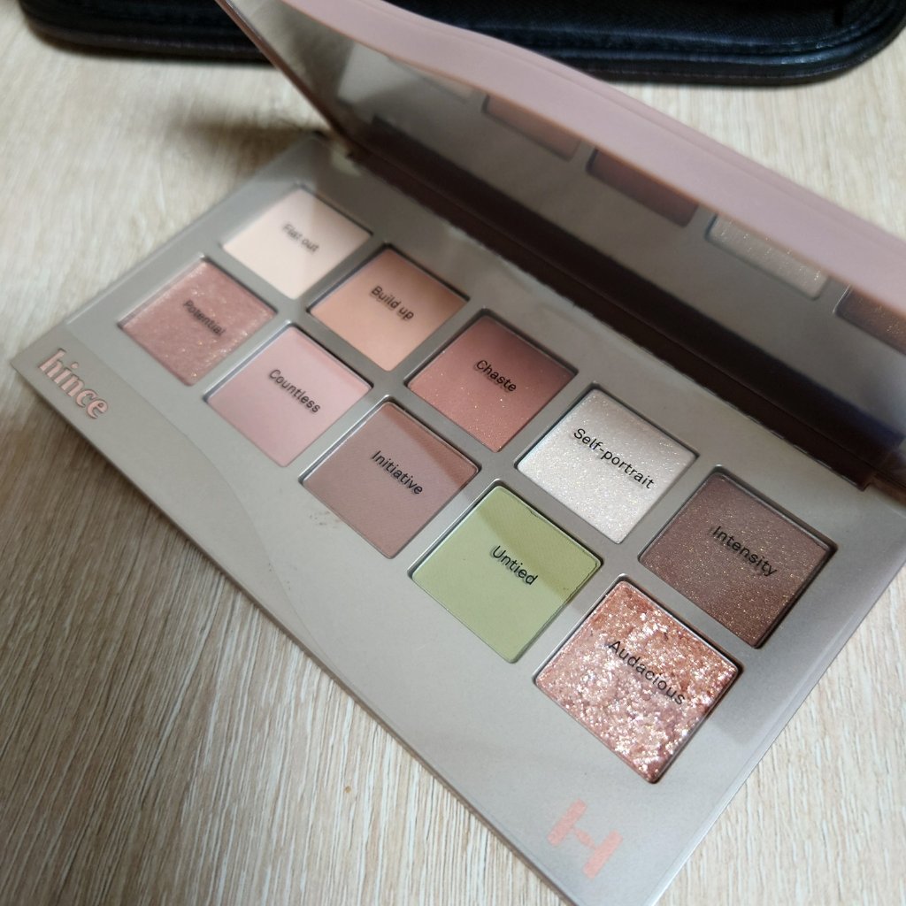 ニューデップスアイシャドウパレット/hince/アイシャドウパレットを使ったクチコミ（1枚目）