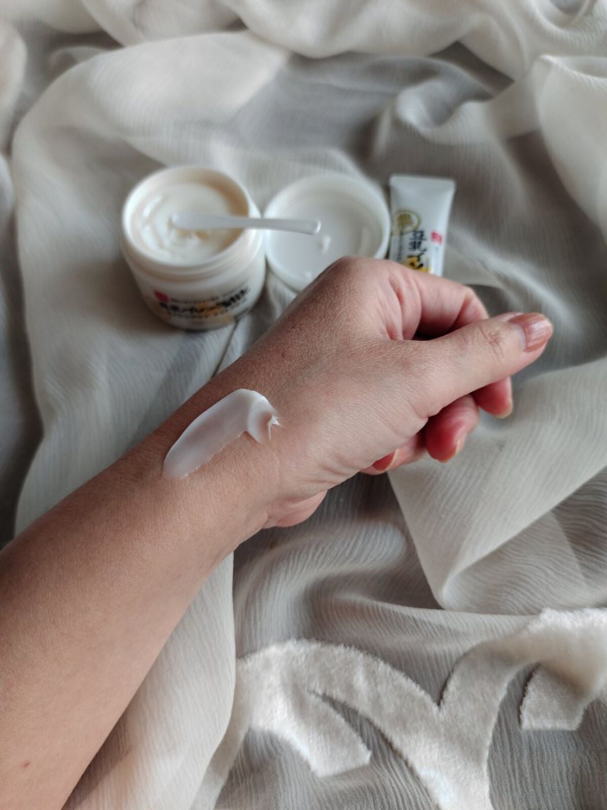 リンクルナイトクリーム/なめらか本舗/フェイスクリームを使ったクチコミ(4枚目)