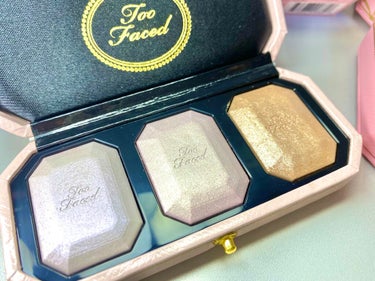 ～ダイヤモンドライト シリーズ～ マルチユース ハイライター トリオ/Too Faced/パウダーハイライトを使ったクチコミ（2枚目）