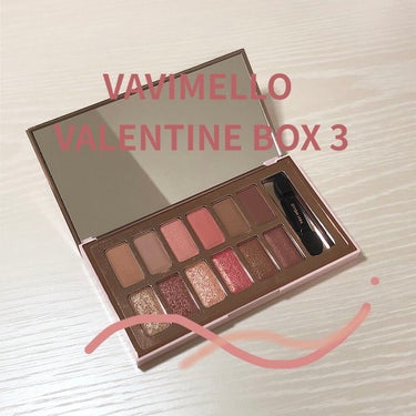 VAVI MELLO
バレンタインボックス 3 ローズモーメント


こちらのアイシャドウパレット
色味がとにかくかわいいです！とても！
女の子って感じのかわいさ！
ときめいてしまうくらいかわいいです！