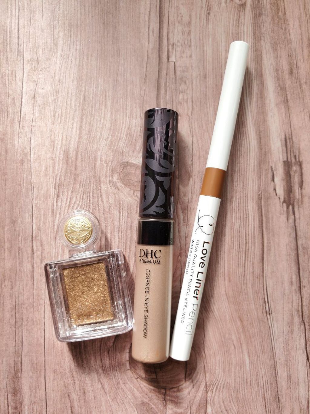 シャドーカスタマイズ/MAJOLICA MAJORCA/単色アイシャドウを使ったクチコミ(6枚目)