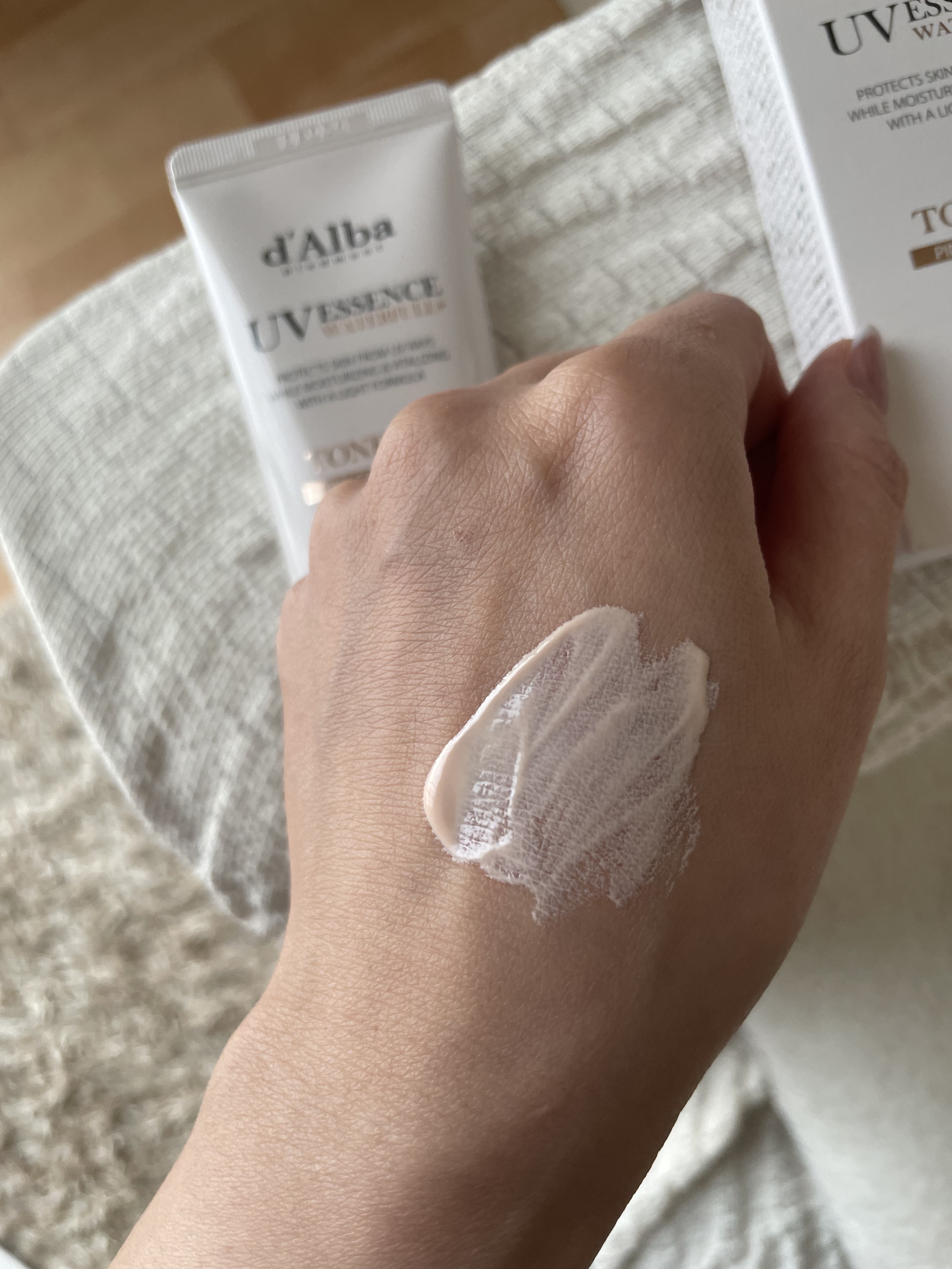 ウォータフルトーンアップサンクリーム/ダルバ/日焼け止めクリームを使ったクチコミ（2枚目）