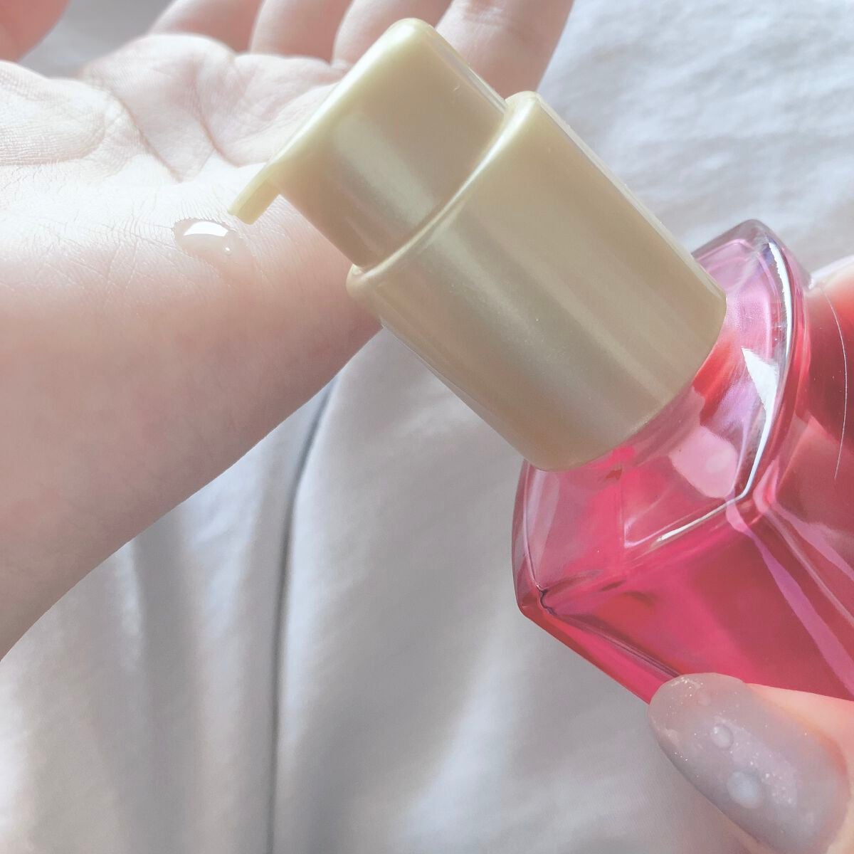 エクストラオーディナリー オイル エクラアンペリアル 艶髪オイル/ロレアル パリ/ヘアオイルを使ったクチコミ(2枚目)