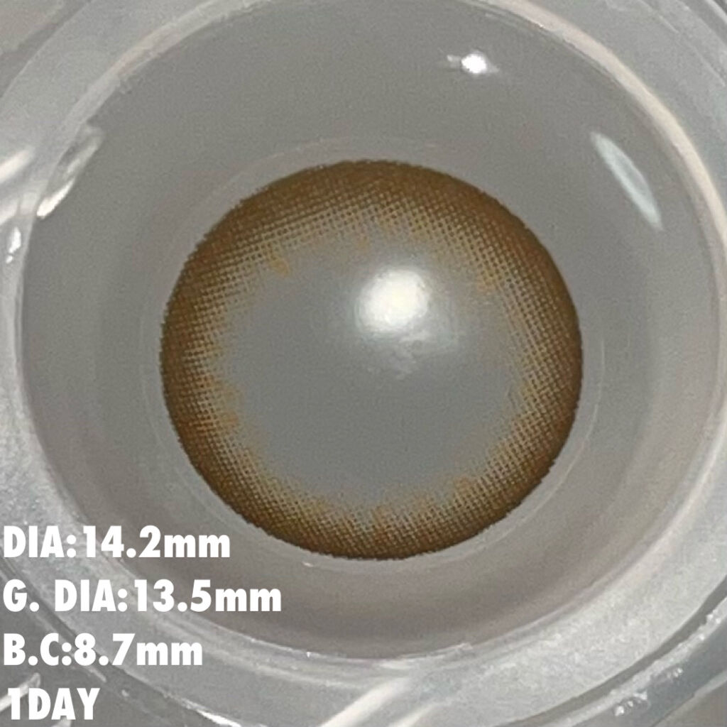 ミスティ ロマンチックヘーゼル/OLENS/カラーコンタクトレンズを使ったクチコミ（2枚目）