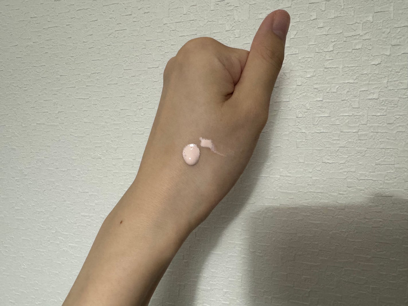 モイスチュアライジング プライマー/PAUL & JOE BEAUTE/化粧下地を使ったクチコミ(2枚目)