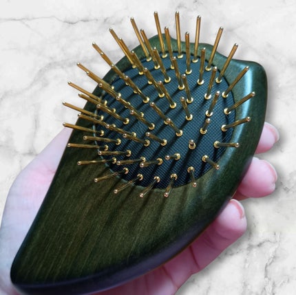 プレミアム FOX カッサ ゴースト ヘアブラシ ブラック/SNOW FOX SKINCARE/ヘアブラシを使ったクチコミ(2枚目)