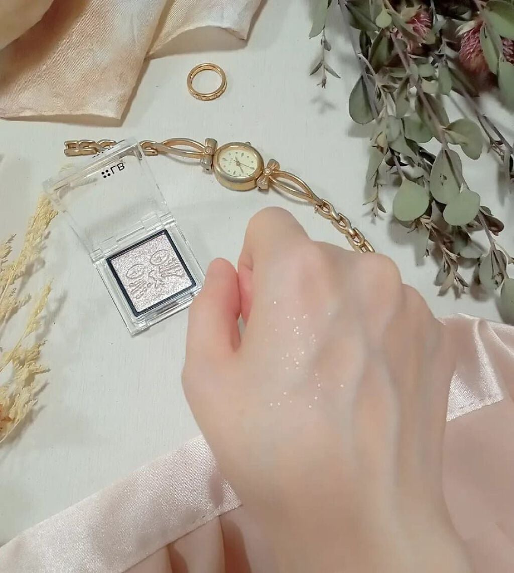 Galaxy Shadow(ギャラクシーシャドウ)/LB/単色アイシャドウを使ったクチコミ(5枚目)