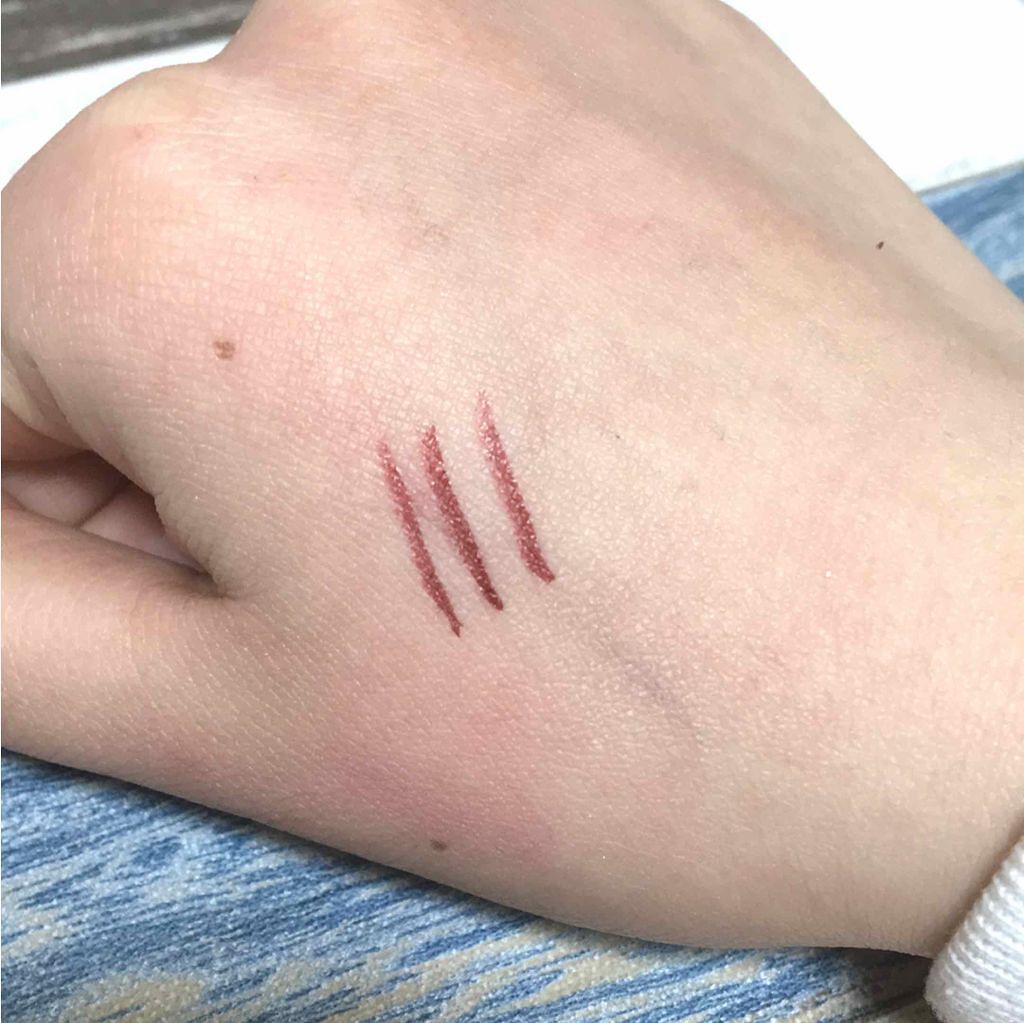 ハイパーシャープ ライナー R BU-1 バーガンディ/MAYBELLINE NEW YORK/リキッドアイライナーを使ったクチコミ（2枚目）