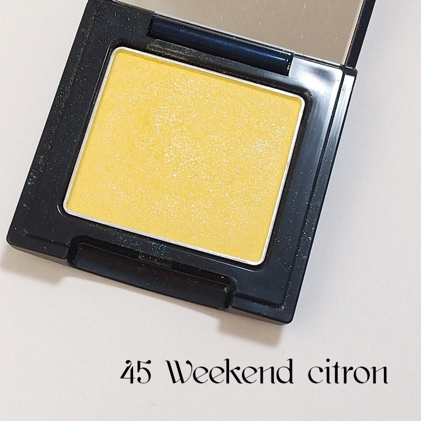 ラズル アイカラー/エレガンス ラズル /単色アイシャドウを使ったクチコミ(3枚目)