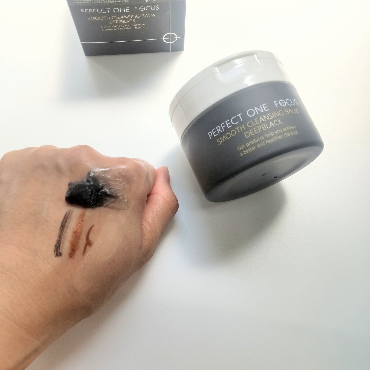 パーフェクトワンフォーカス スムースクレンジングバーム ディープブラック/PERFECT ONE FOCUS/クレンジングバームを使ったクチコミ(3枚目)