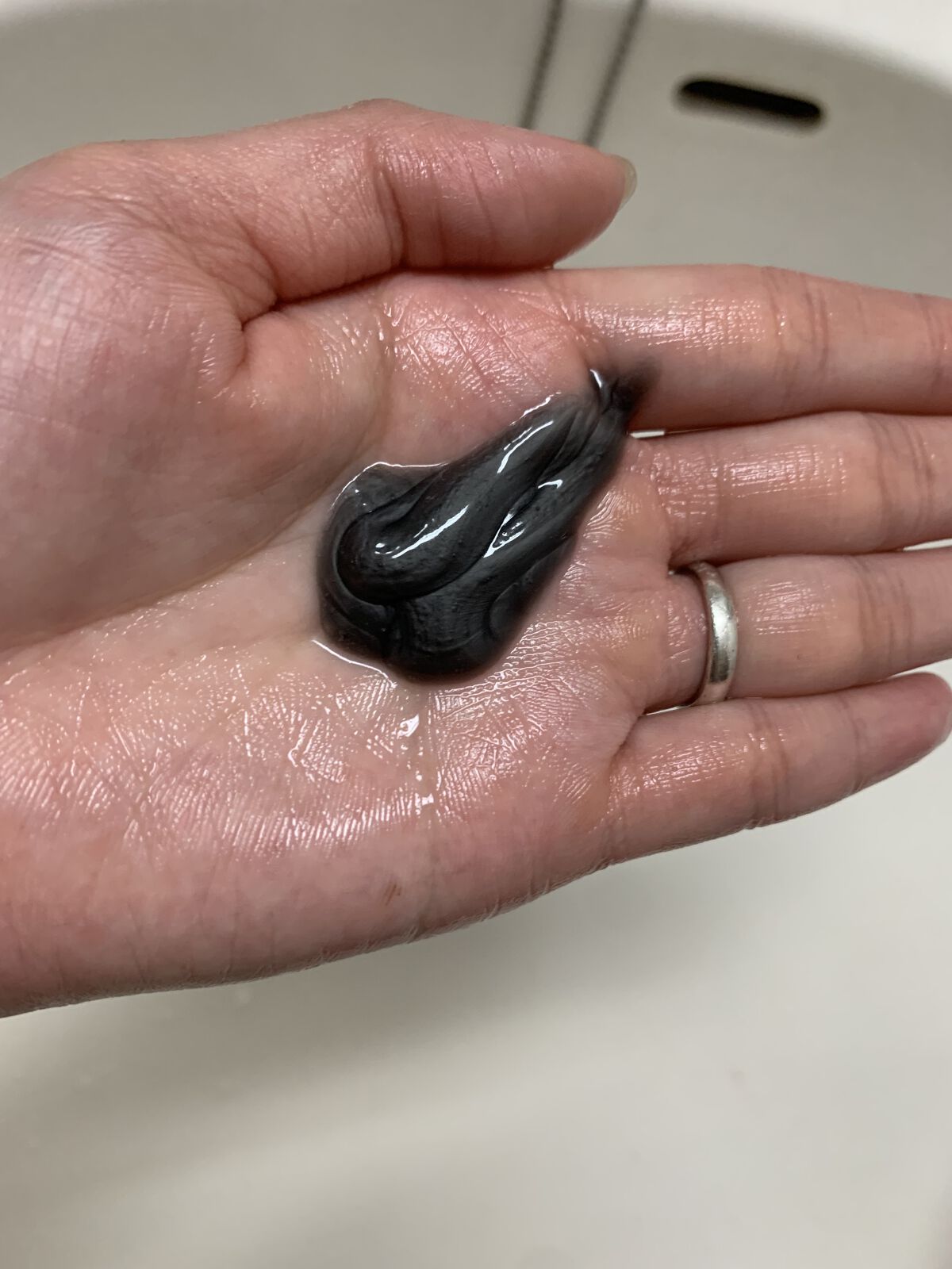 ダヴ 吸着毛穴ケア 洗顔ジェル/ダヴ/その他洗顔料を使ったクチコミ（3枚目）