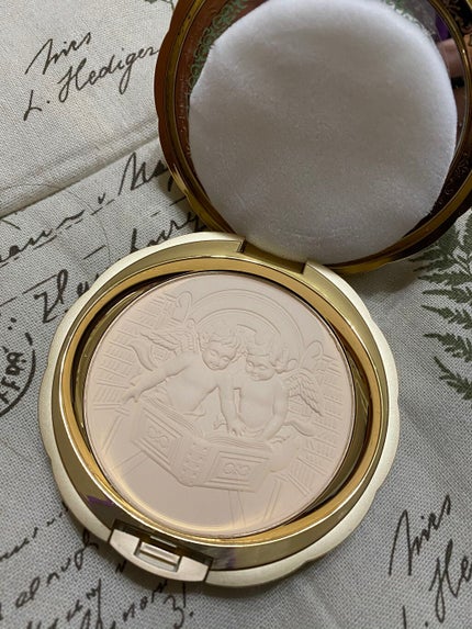 フェースアップパウダー2021/ミラノコレクション/プレストパウダーを使ったクチコミ(4枚目)