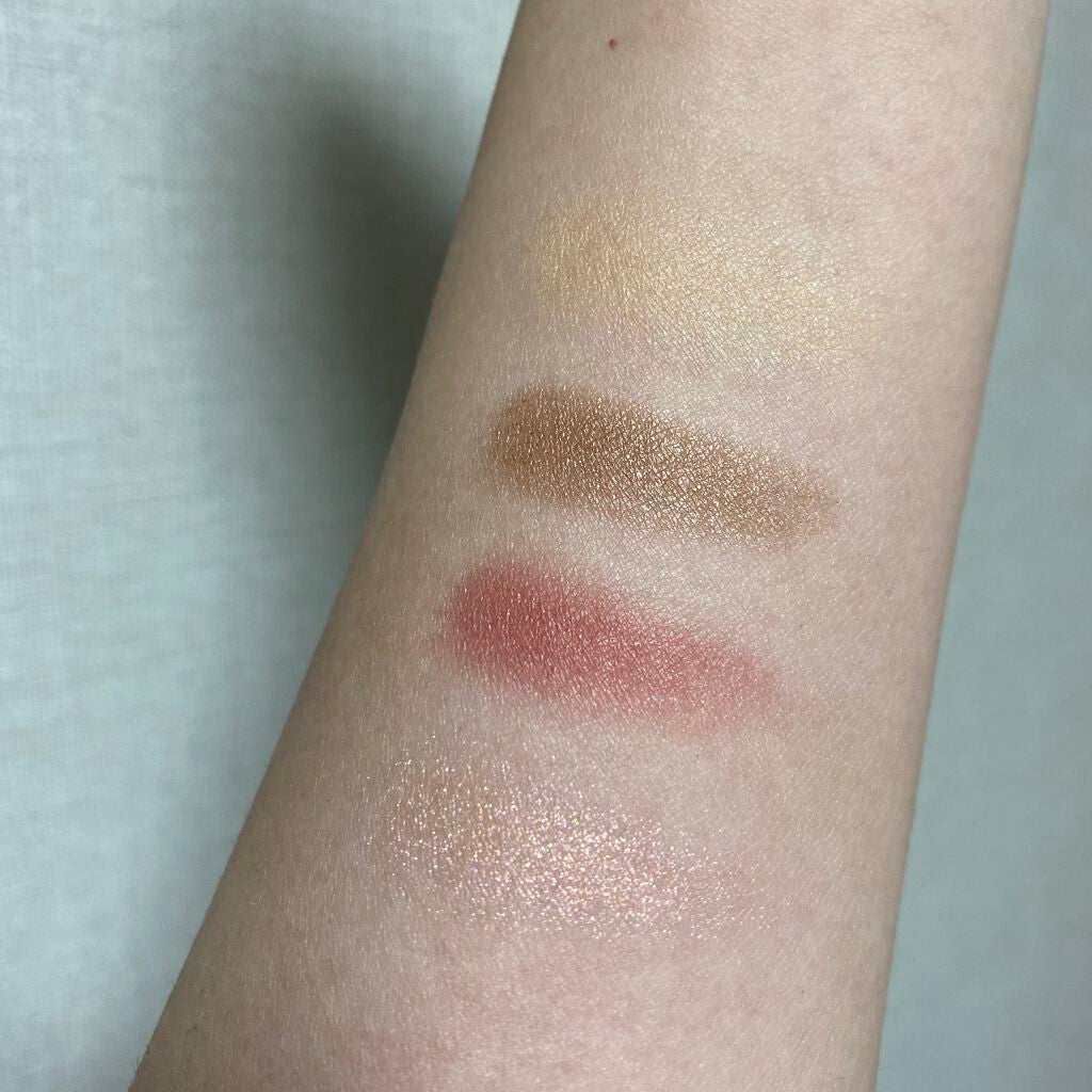 ローズウッドデイドリーム 4アイズ /RMK/アイシャドウパレットを使ったクチコミ(3枚目)