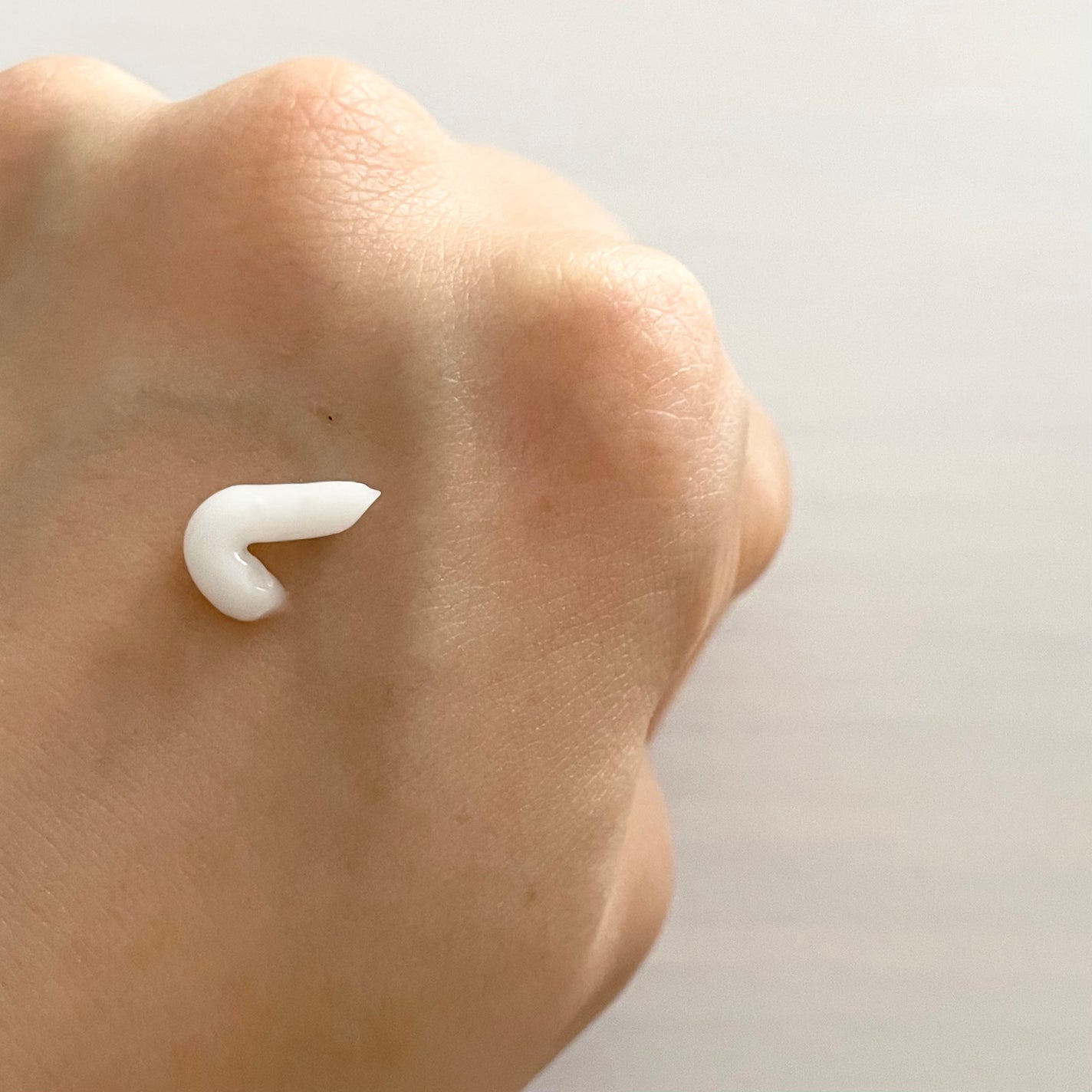 ジョンソン ベビーローション/ジョンソンベビー/ボディローションを使ったクチコミ(4枚目)