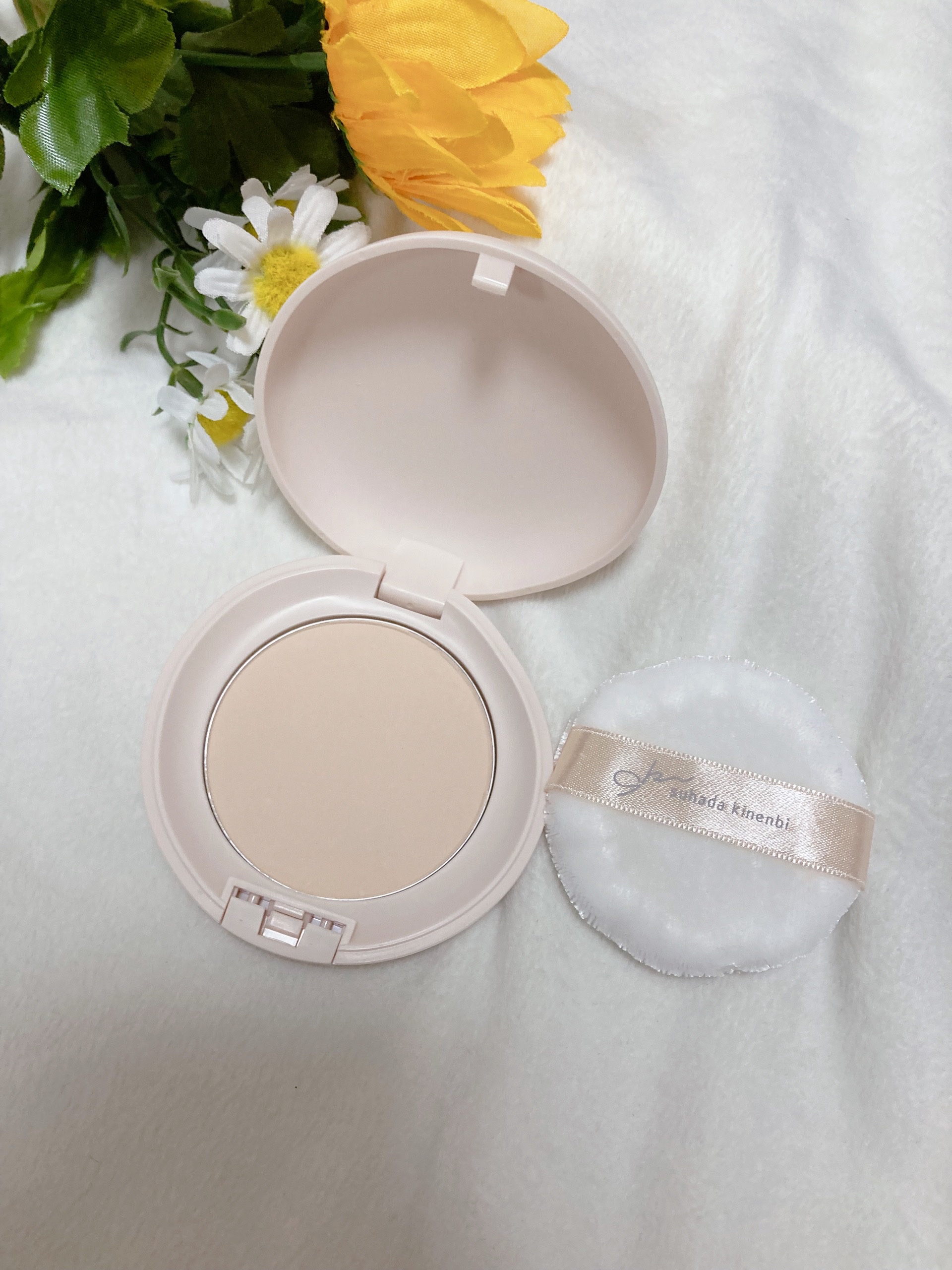 サナ　素肌記念日 スキンケアパウダー N 01 ヌードベージュ/素肌記念日/プレストパウダーを使ったクチコミ（2枚目）