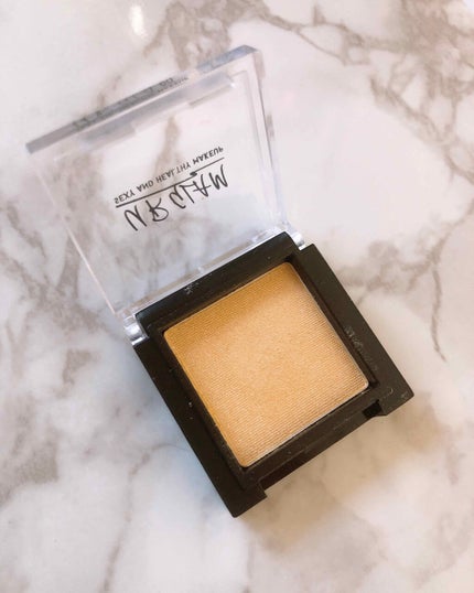 UR GLAM SELECT EYES/U R GLAM/単色アイシャドウを使ったクチコミ(3枚目)