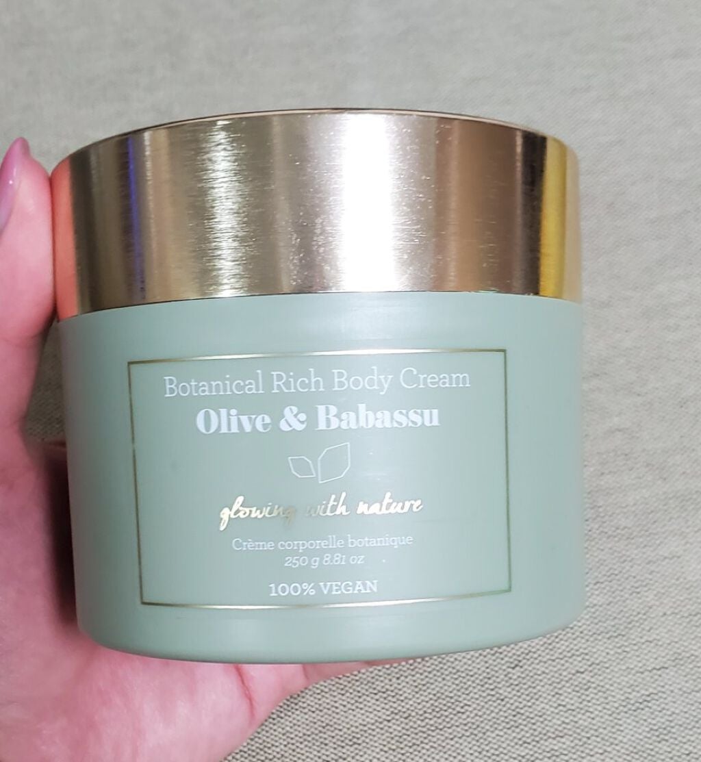 オリーブ&ババス ボタニカル リッチボディクリーム/Laline/ボディクリームを使ったクチコミ(1枚目)