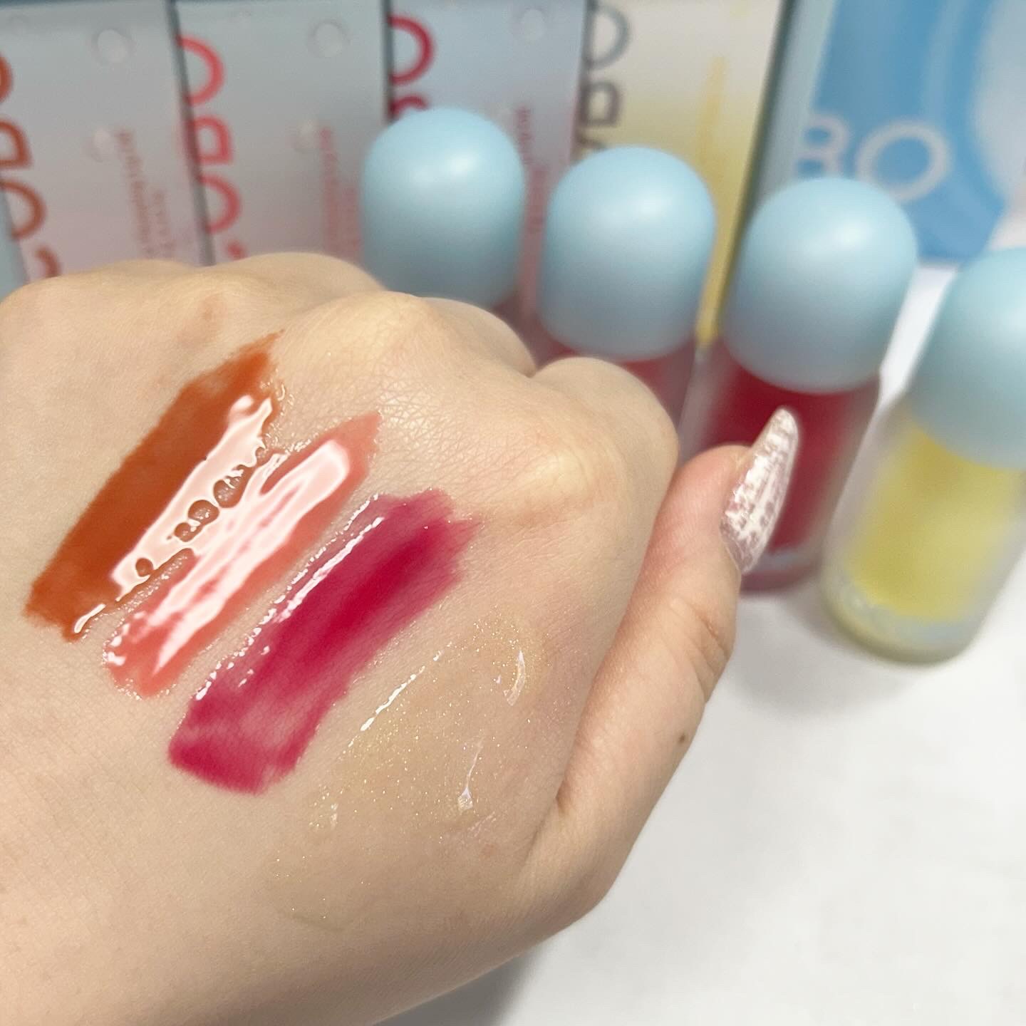 ジューシーベリープランピングリップオイル/TOCOBO/リップグロスを使ったクチコミ（2枚目）