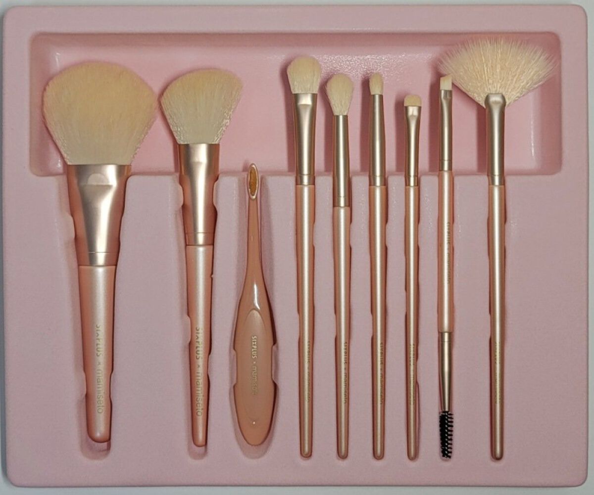 SIXPLUS×mamiseto メイクブラシ9本セット/SIXPLUS/メイクブラシを使ったクチコミ（2枚目）