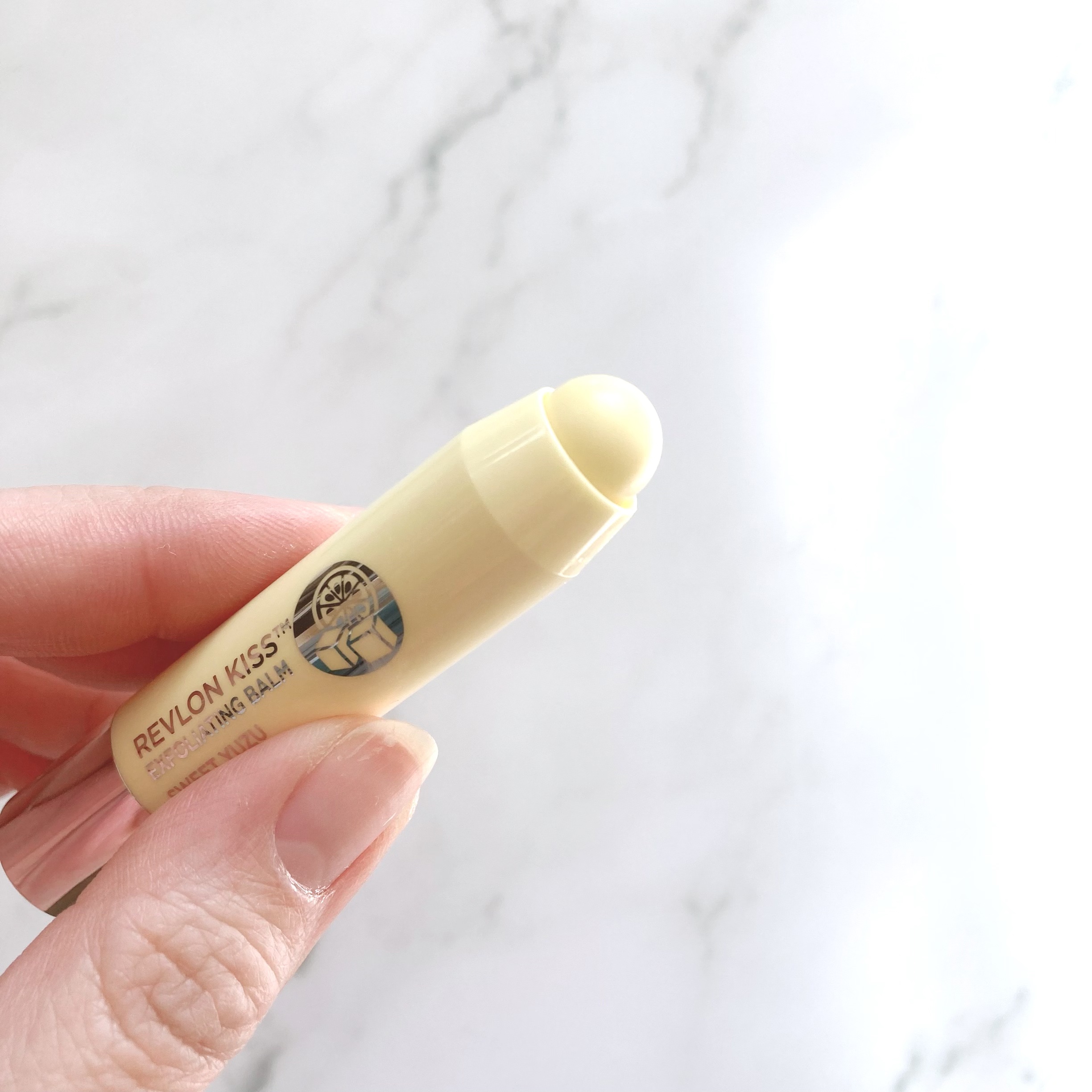 レブロン キス シュガー スクラブ 113 スウィート ユズ/REVLON/リップスクラブを使ったクチコミ（2枚目）