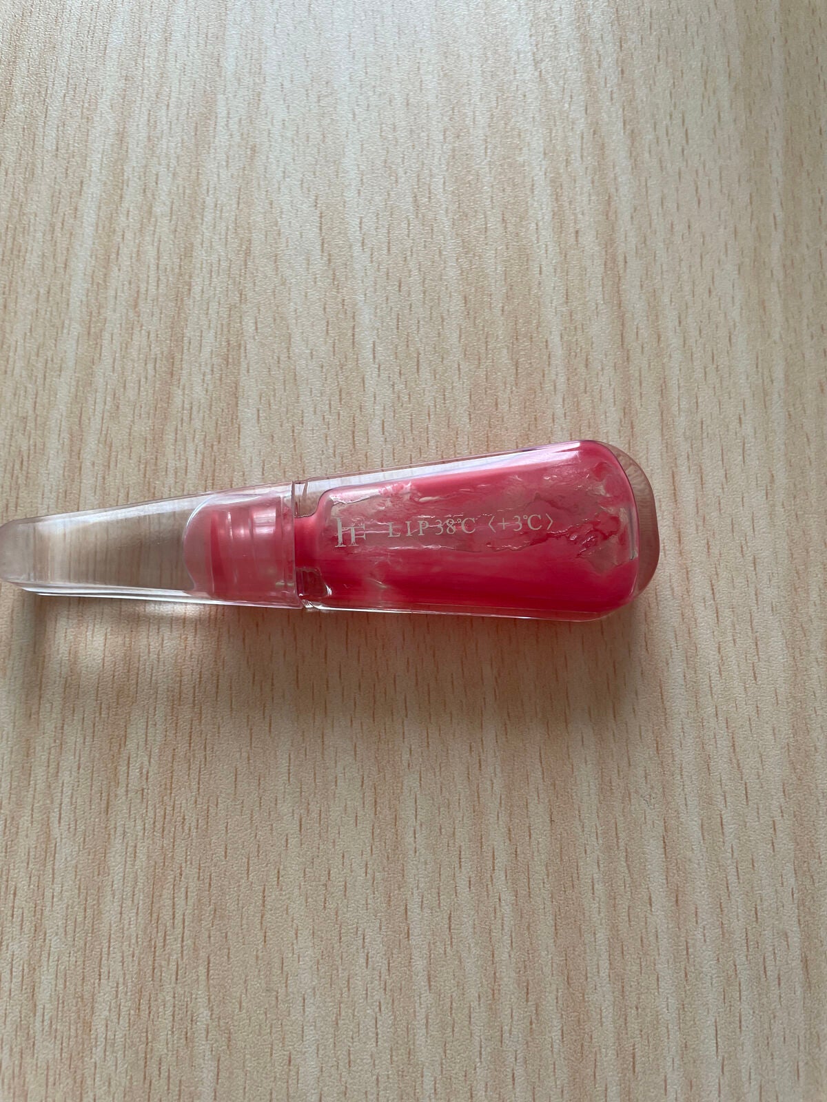 38°C / 99°F リップトリートメント (リップ美容液)/UZU BY FLOWFUSHI/リップケアを使ったクチコミ(1枚目)