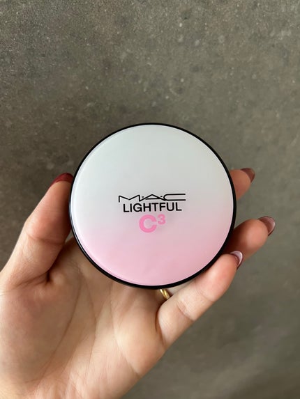 ライトフル C3 クイック フィニッシュ クッション コンパクト/M・A・C/クッションファンデーションを使ったクチコミ(2枚目)