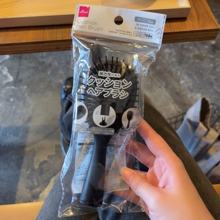 パドルブラシ/DAISO/その他スタイリングを使ったクチコミ(5枚目)