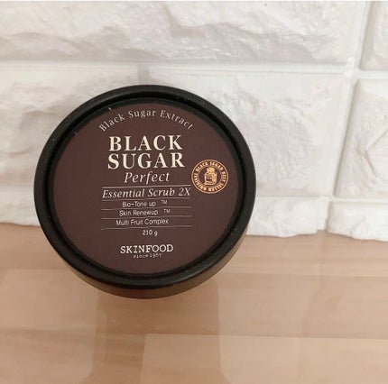 ブラックシュガー パーフェクト エッセンシャル スクラブ2X/SKINFOOD/洗い流すパック・マスクを使ったクチコミ(1枚目)