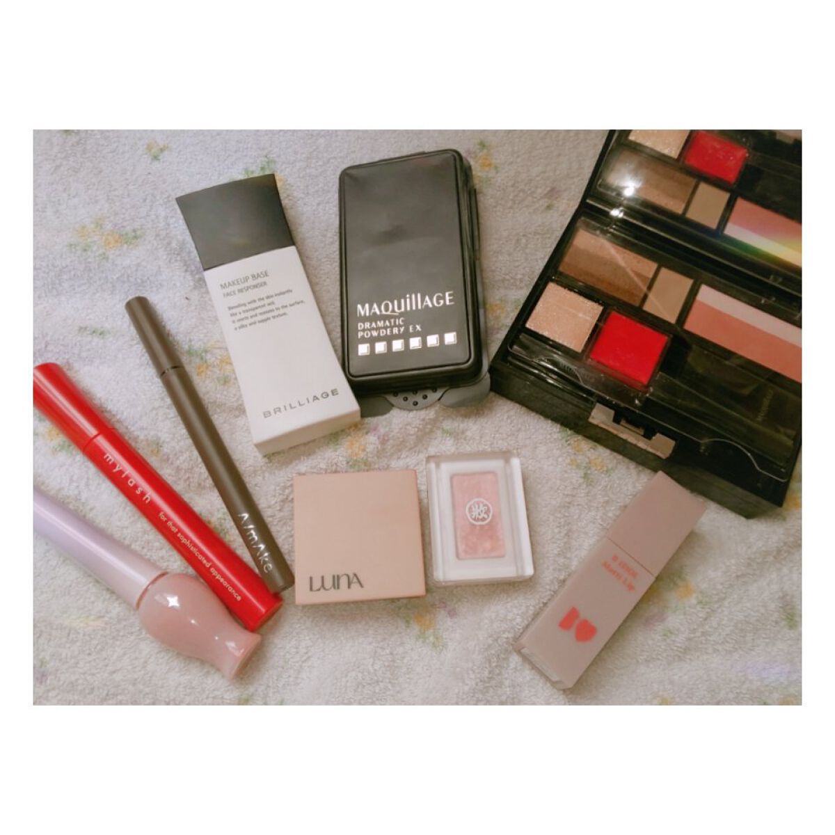 パレードオブライト　ホリデーメイクアップキット/ETUDE/メイクアップキットを使ったクチコミ（1枚目）