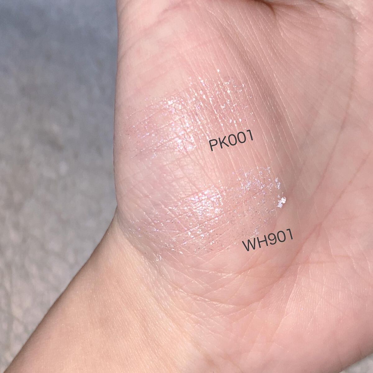 ルックアット マイアイベルベット PK001/ETUDE/単色アイシャドウを使ったクチコミ（3枚目）