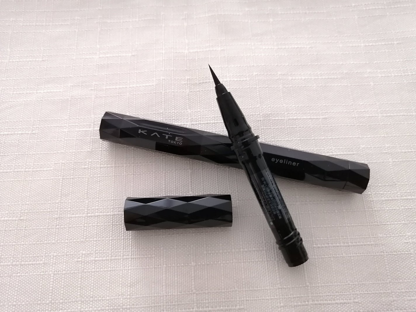 スーパーシャープライナーEX4.0/KATE/リキッドアイライナーを使ったクチコミ(5枚目)