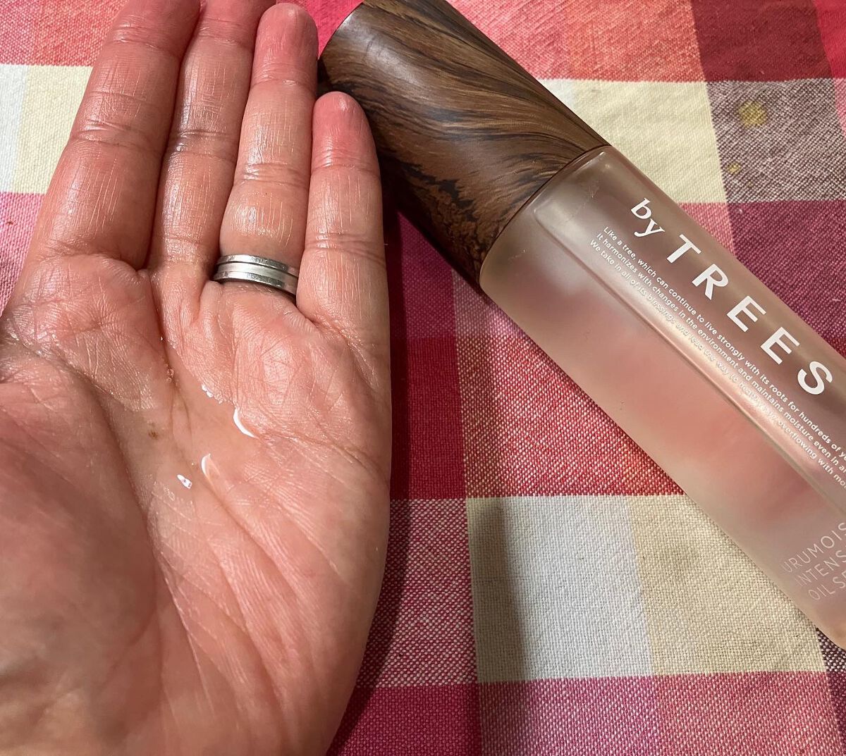 うるモイストインテンシブオイルセラム/byTREES/美容液を使ったクチコミ(4枚目)