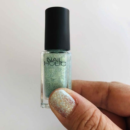 ネイルホリック Aurora Glitter/ネイルホリック/マニキュアを使ったクチコミ(1枚目)