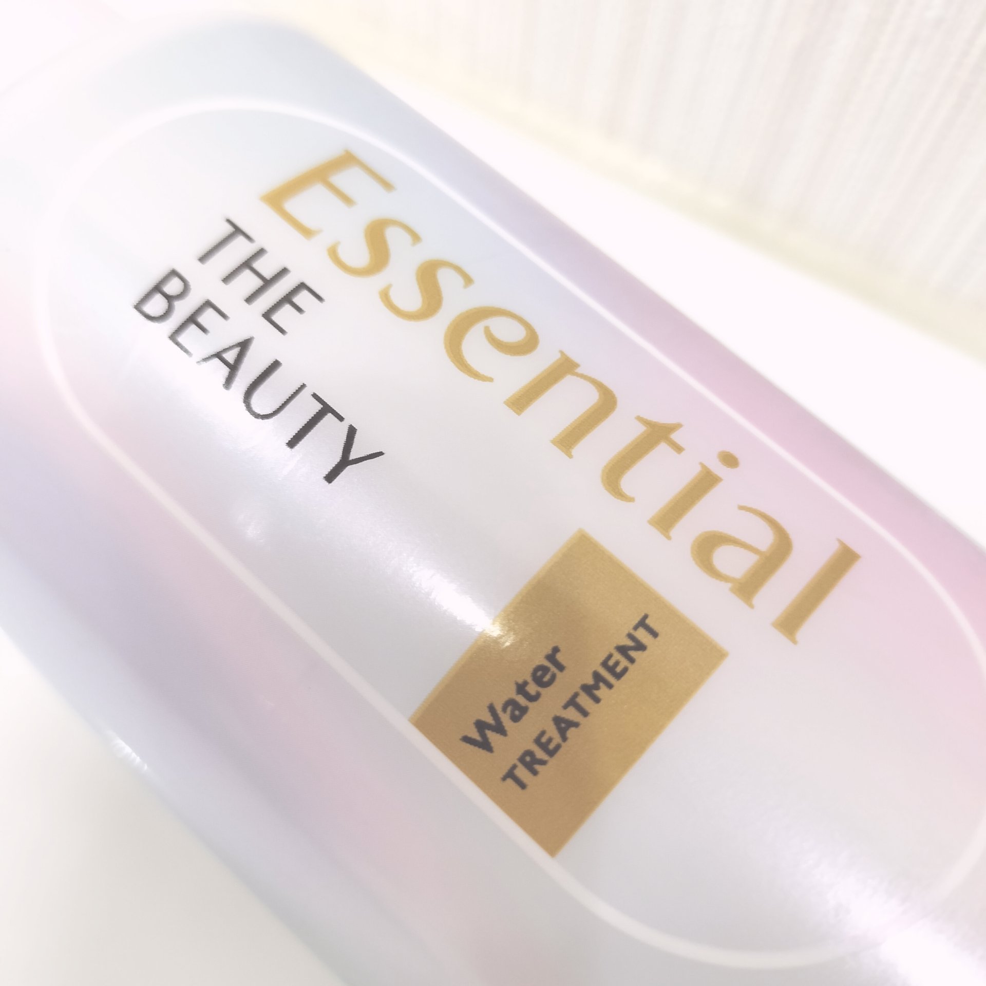 エッセンシャル プレミアム ウォータートリートメント EXスムース/エッセンシャル/アウトバストリートメントを使ったクチコミ（2枚目）