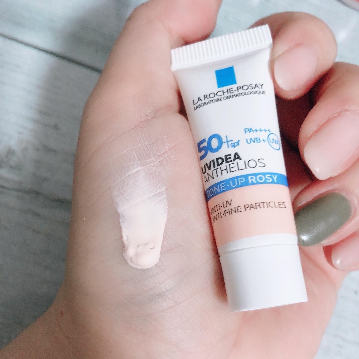 UVイデア XL プロテクショントーンアップ ローズ/ラ ロッシュ ポゼ/日焼け止めクリームを使ったクチコミ（2枚目）
