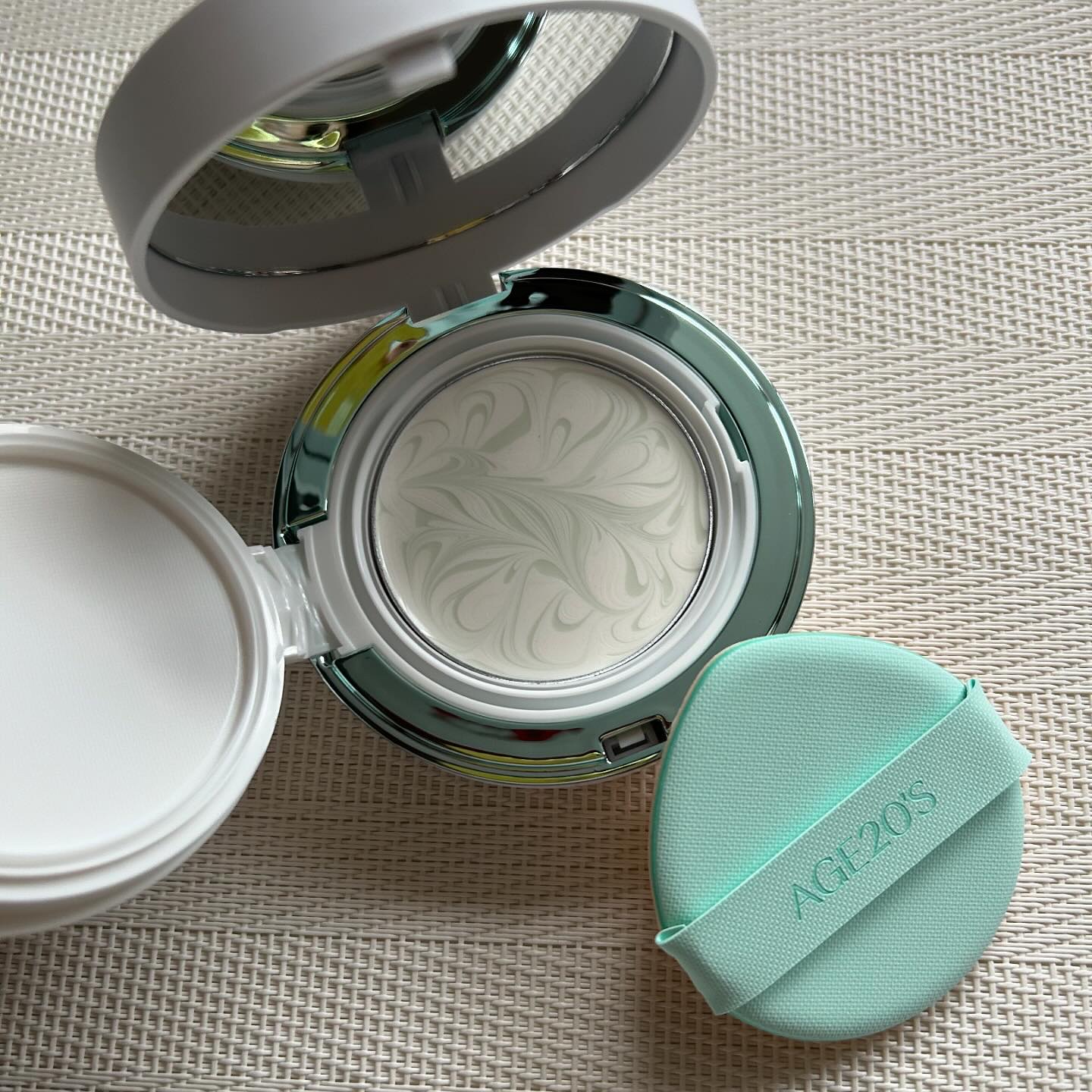 サンエッセンスパクト カーミングロングプロテクション/AGE20’s/日焼け止めクリームを使ったクチコミ（2枚目）