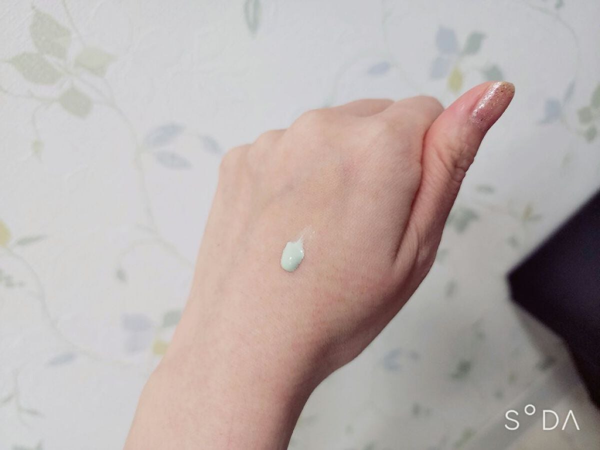 アディクション スキンプロテクター カラーコントロール SPF 40 PA+++/ADDICTION/化粧下地を使ったクチコミ(2枚目)