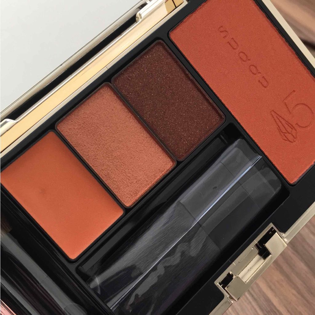 2018 15th アニバーサリー カラー コンパクト 101 灼熱朱-SHAKUNETSUSYU/SUQQU/アイシャドウパレットを使ったクチコミ（3枚目）