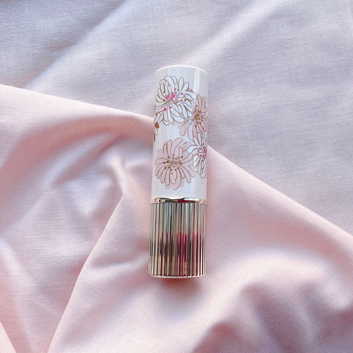 リップスティック トリートメント/PAUL & JOE BEAUTE/リップケアを使ったクチコミ(4枚目)