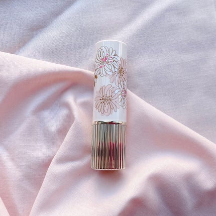 リップスティック トリートメント/PAUL & JOE BEAUTE/リップケアを使ったクチコミ(4枚目)