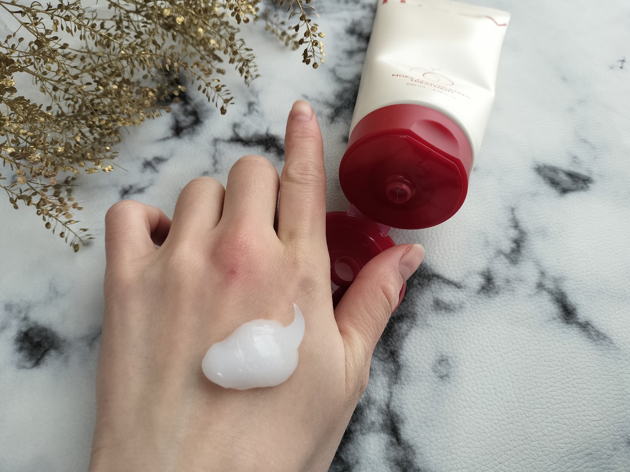 モエブ アヌカチン シャンプー/トリートメント トリートメント/moev/市販シャンプーを使ったクチコミ（3枚目）