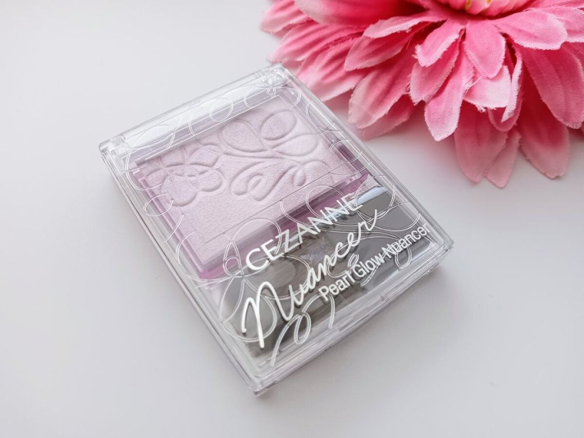 パールグロウニュアンサー/CEZANNE/パウダーハイライトを使ったクチコミ(2枚目)