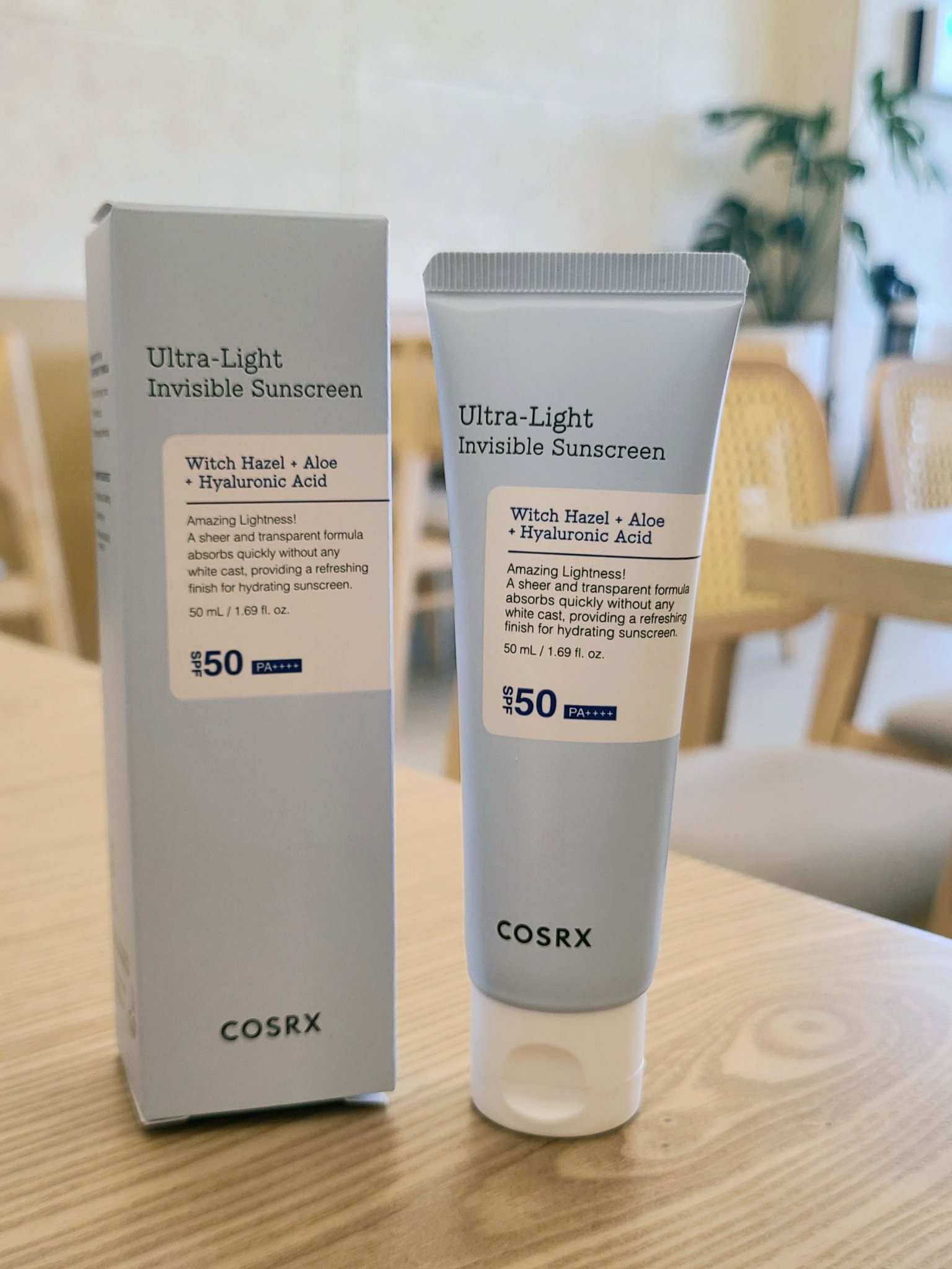 白浮き無し🌴強力UVクリーム

COSRX
ウルトラライト透明UVクリーム

香り:無臭
触感:柔らかクリーミー
つけ心地:軽い

夏だけでなく年中無休で必要な紫外線対策
ファンデーションは塗らなくとも日焼け止めだけは欠かさないと決めては