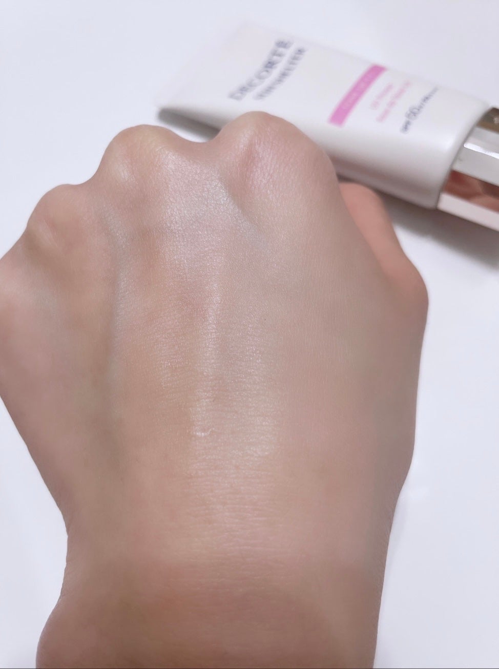 サンシェルター トーンアップCC/DECORTÉ/CCクリームを使ったクチコミ(3枚目)