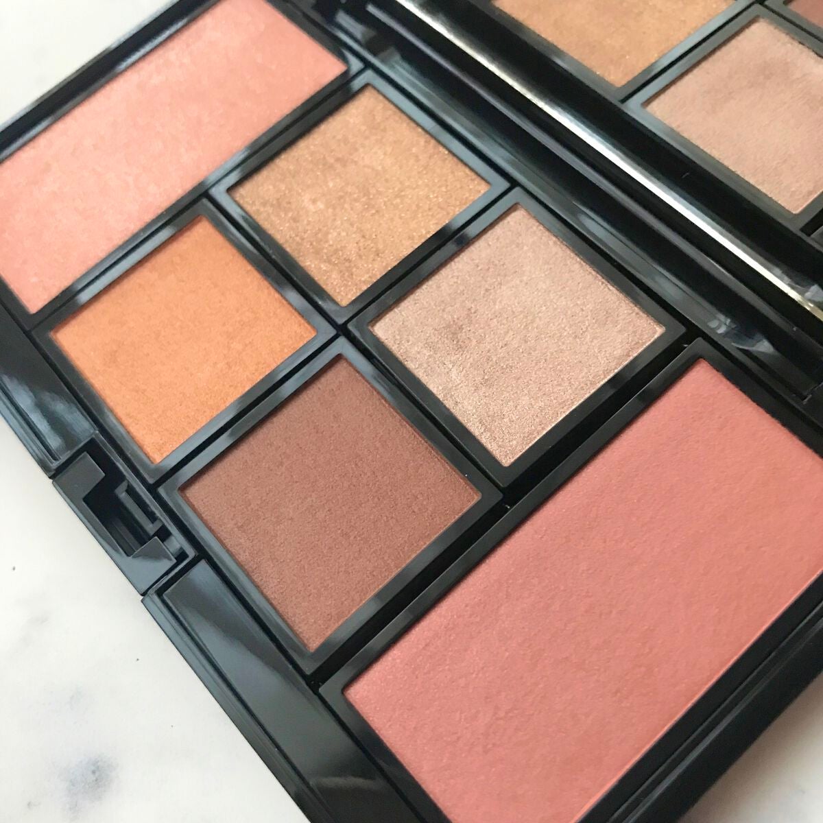 アイ & チーク コンパクトアディクション “ストーリー オブ ライフ”/ADDICTION/アイシャドウパレットを使ったクチコミ(3枚目)